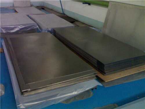 440c不銹鋼和vg10哪個好，vg10跟440c鋼材哪個比